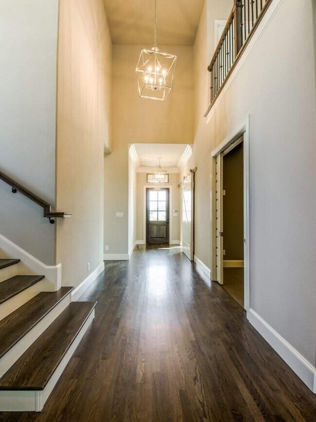1107 Sarah St Allen, TX 75013 photo 4