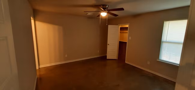 110 Lollipop Weatherford, TX 76088 photo 4