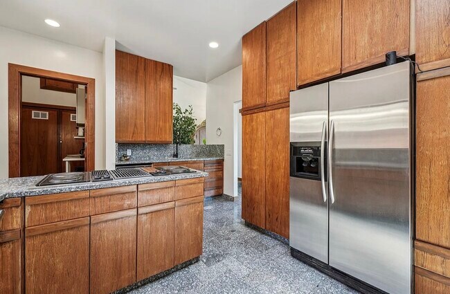 16012 Flintlock Rd Cupertino, CA 95014 photo 5
