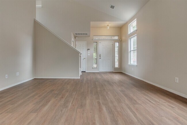 1400 Sir Thopas Trail Austin, TX 78748 photo 5