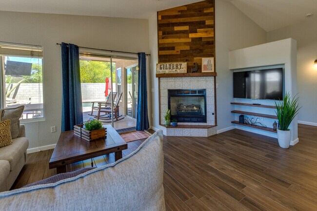 2730 E Terrace Ave Gilbert, AZ 85234 photo 3
