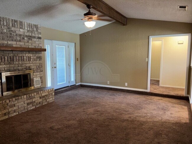 2733 Phyllis Dr Copperas Cove, TX 76522 photo 3