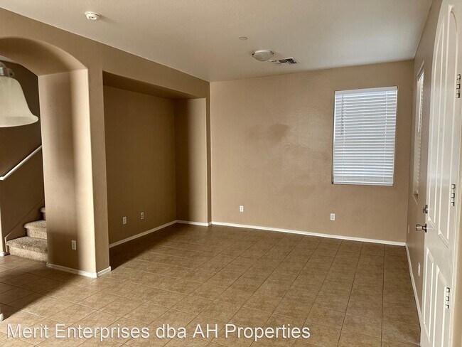 2946 N Evergreen St Buckeye, AZ 85396 photo 2