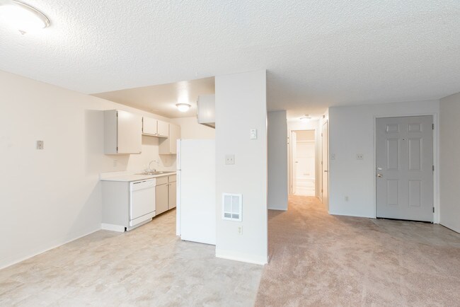 Elm Valley Apartments photo 2