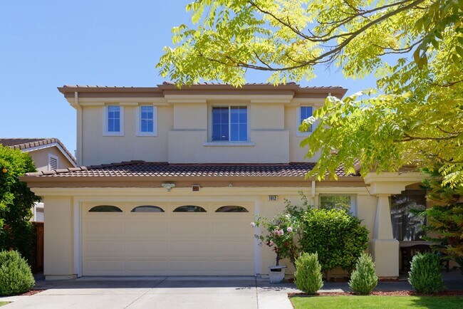 1012 Trailside Dr El Sobrante, CA 94803 photo 2