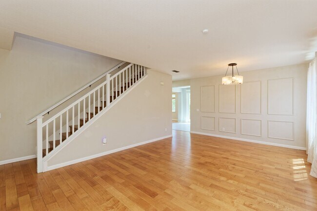 1012 Trailside Dr El Sobrante, CA 94803 photo 5