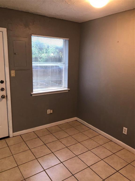 2724 Patricia Lane, Garland, TX 75041 photo 4