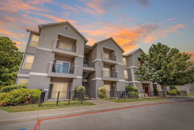 Trailside Apartments photo 3