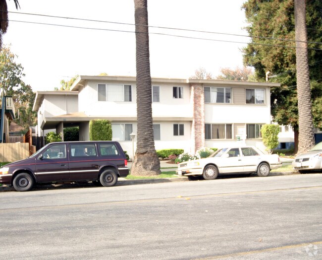 041 - 333 N 5th St photo 2