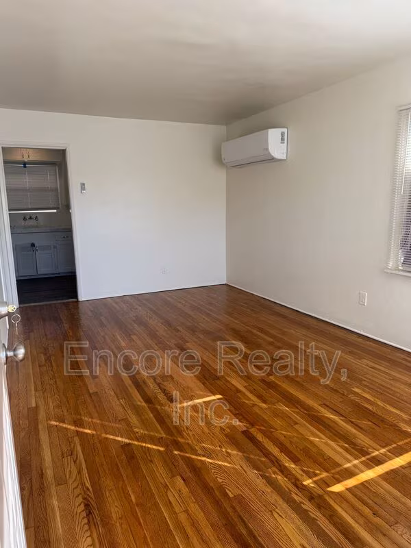 1-5008 Muir Avenue, San Diego, CA 92107 photo 2
