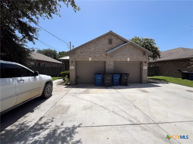 268 Rosalie Dr New Braunfels, TX 78130 photo 2