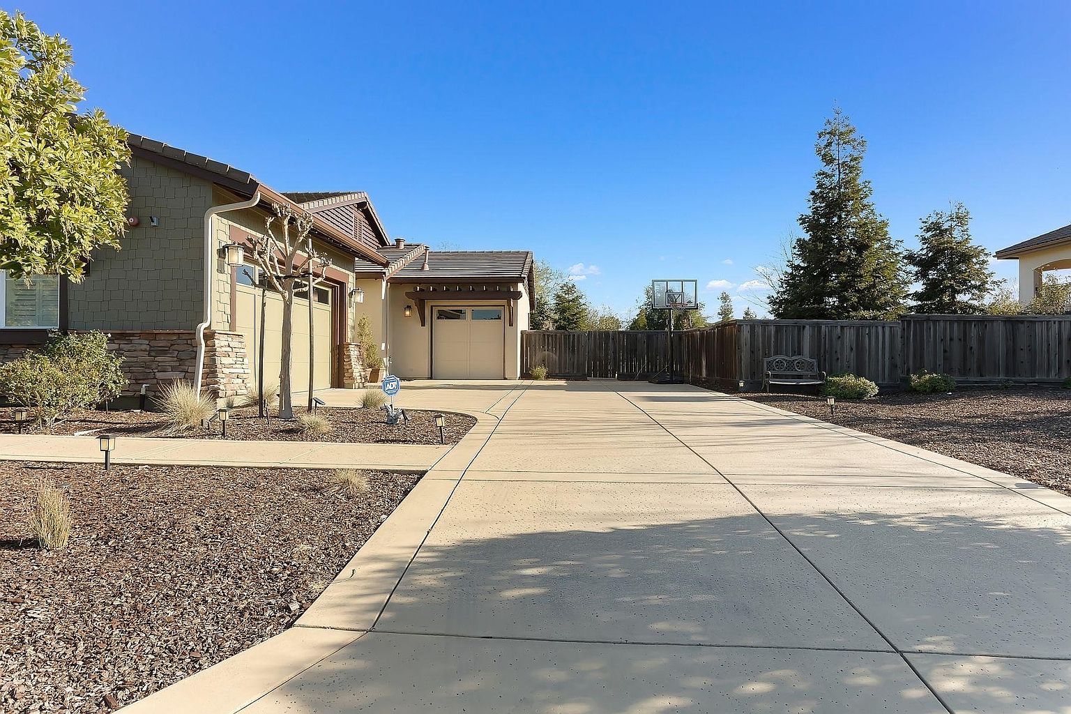 2295 Westbridge Ln photo 3