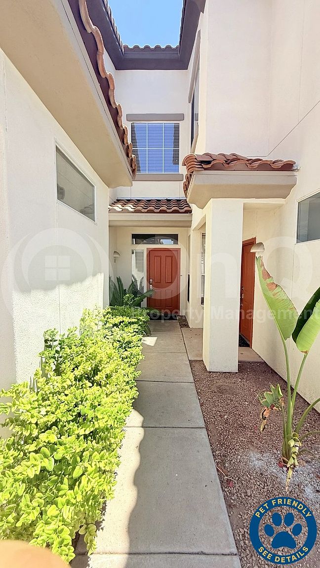 2992 N Miller Rd Scottsdale, AZ 85251 photo 2