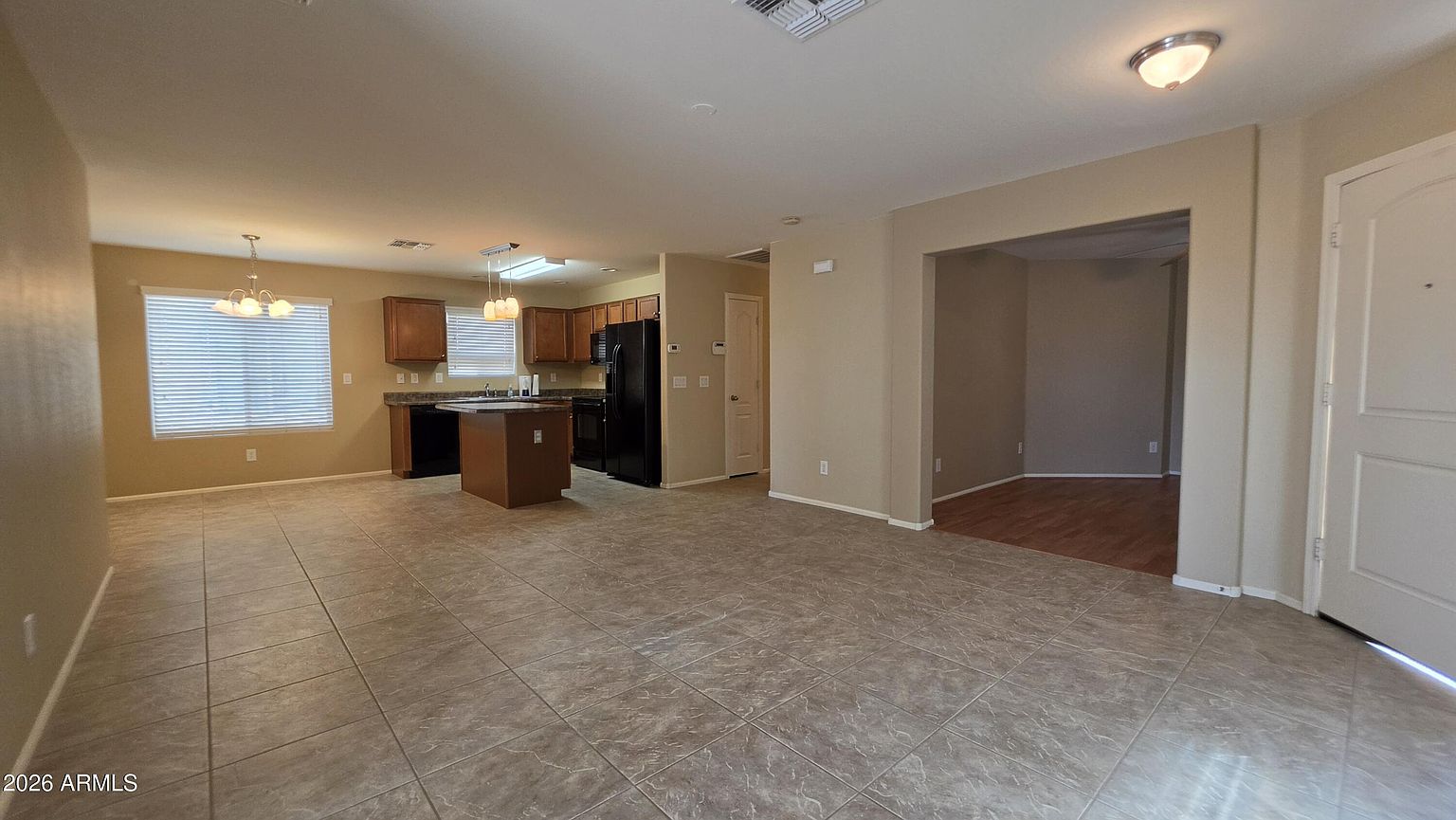 40458 W Hayden Dr photo 2