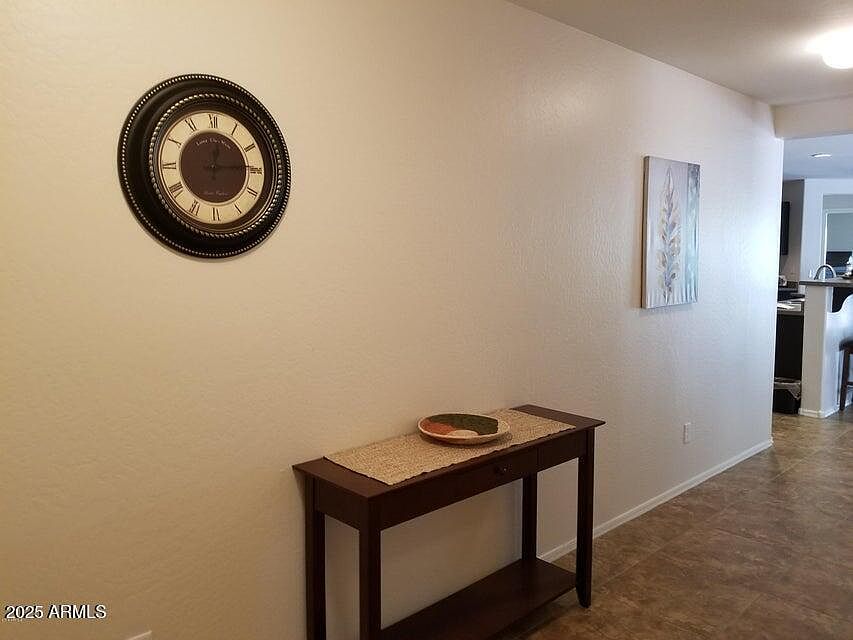 40250 W Green Ct photo 4