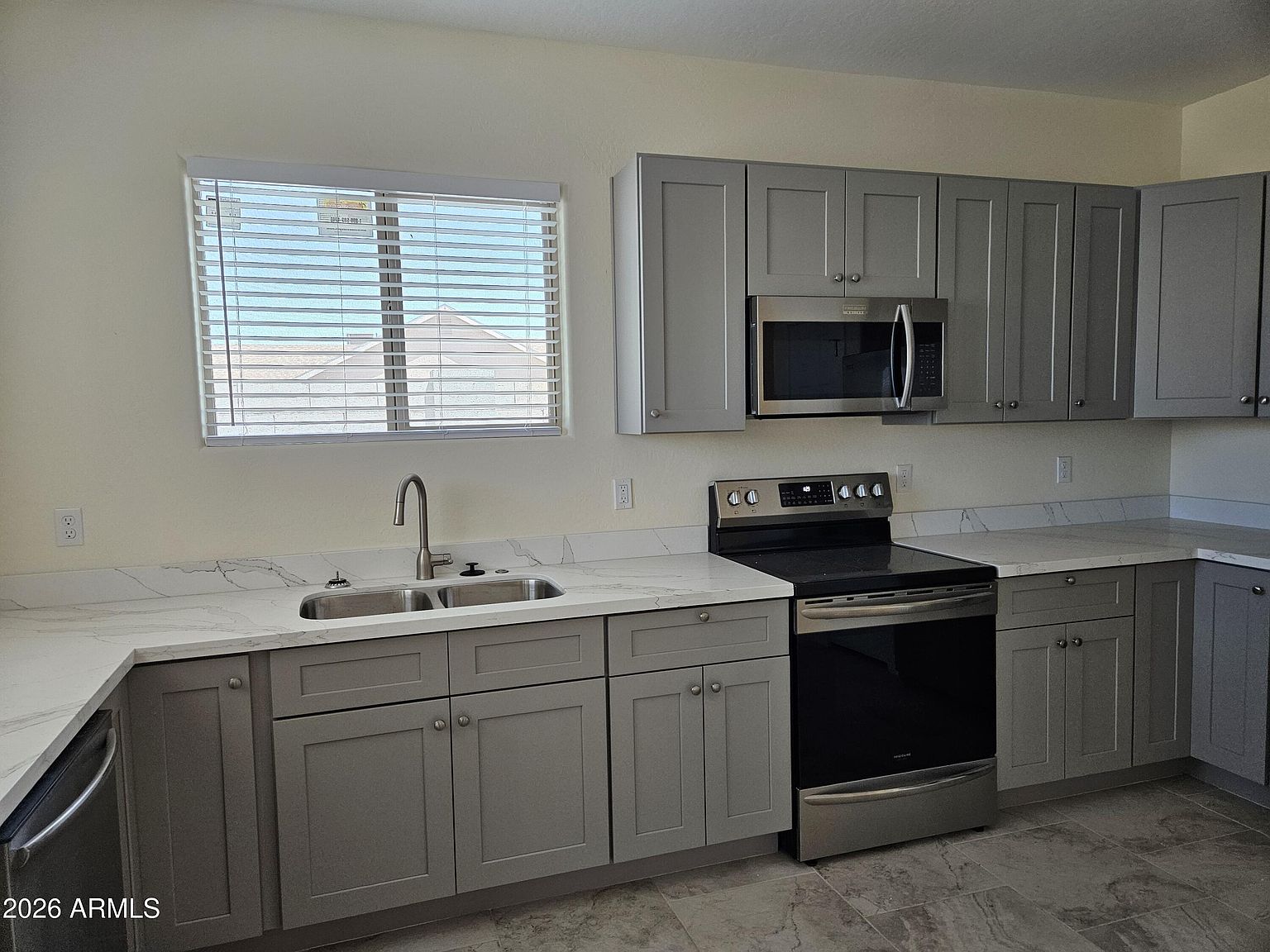 8870 W Swansea Dr photo 3