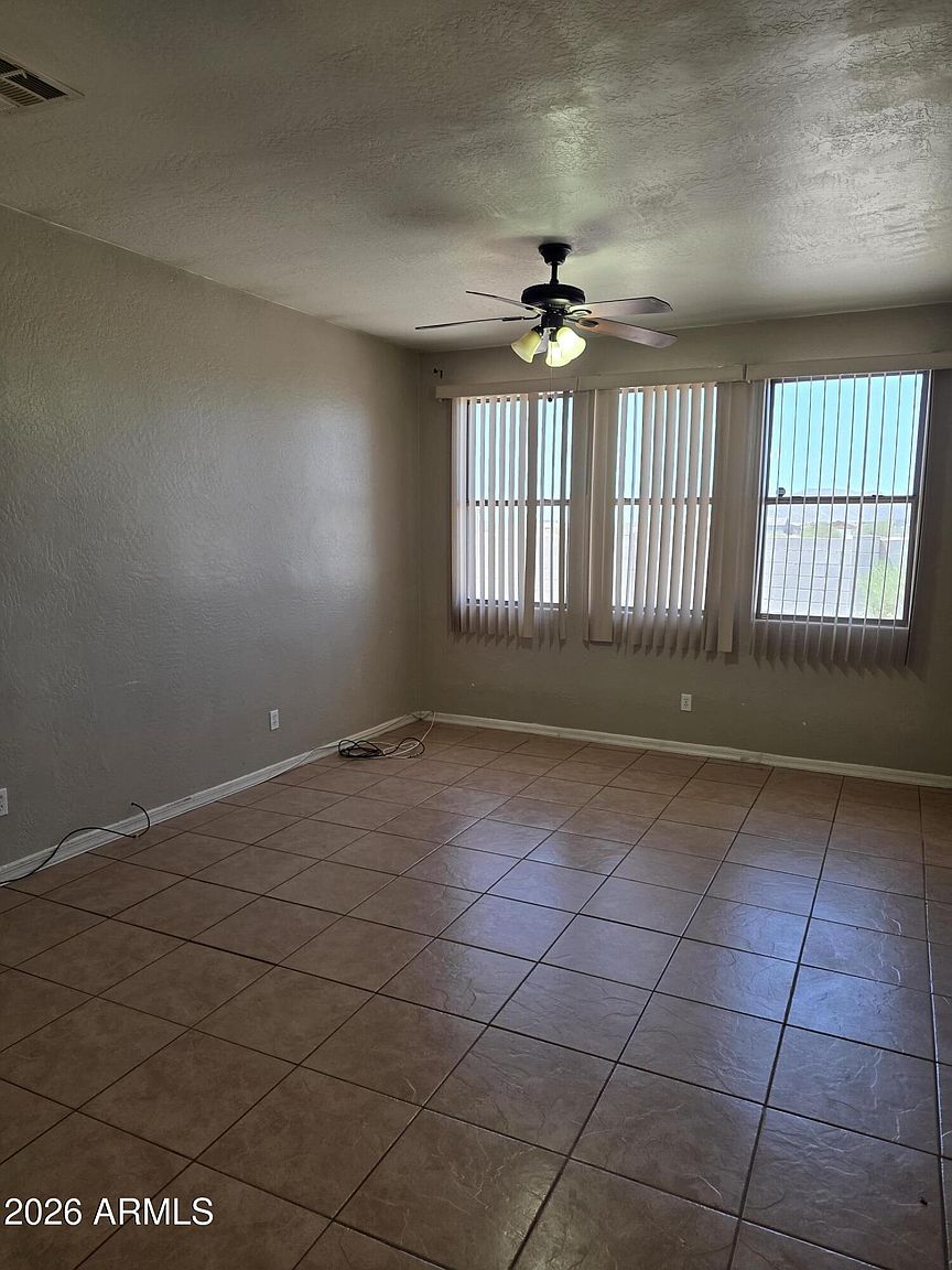 12600 W Diaz Dr photo 2