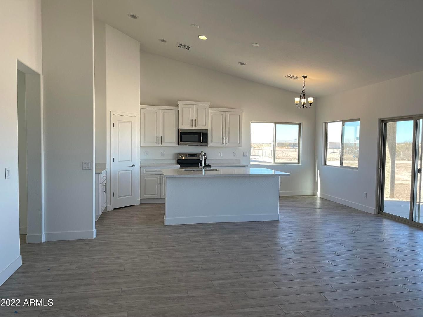 12459 W Cabrillo Dr Arizona City, AZ 85123 photo 4