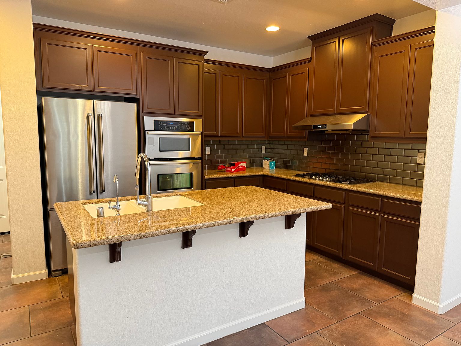 3118 Fioli Way photo 4