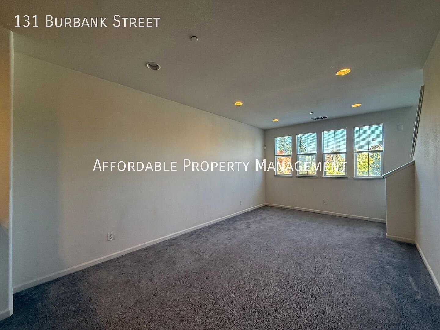 131 Burbank St photo 5