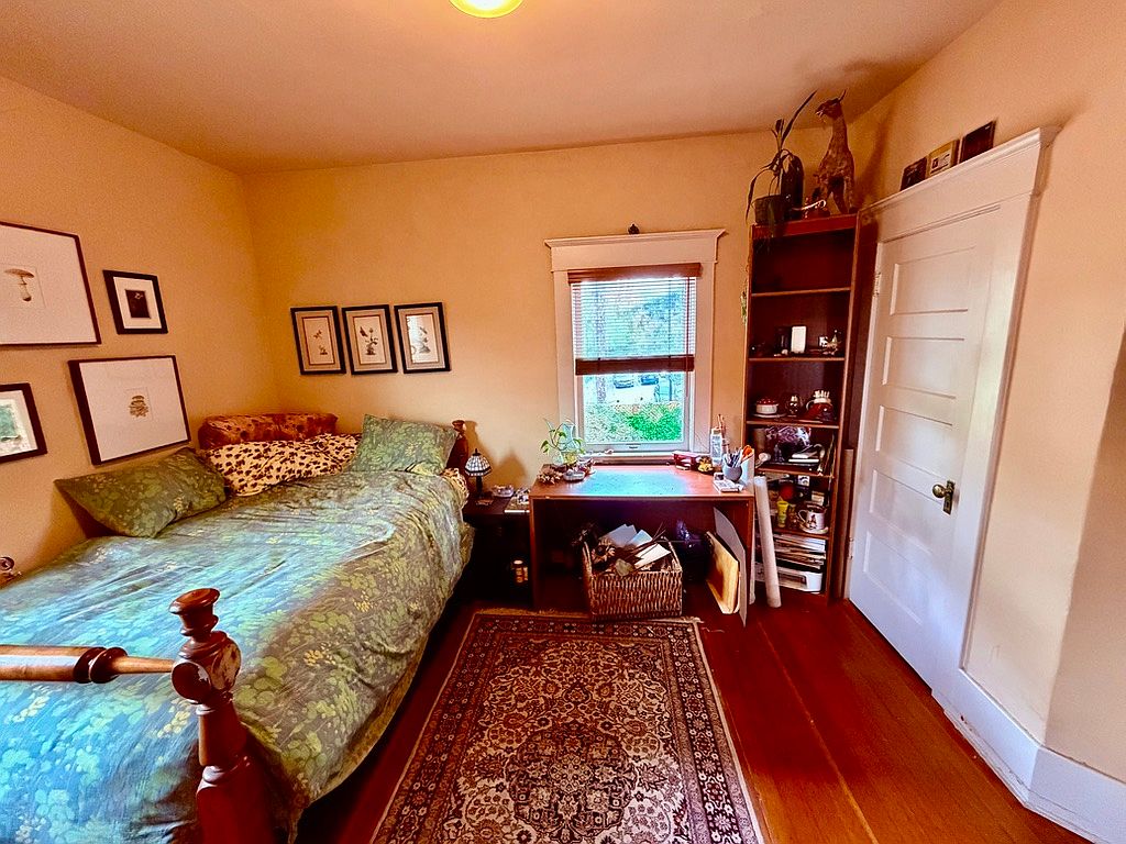 2329 Webster St photo 3
