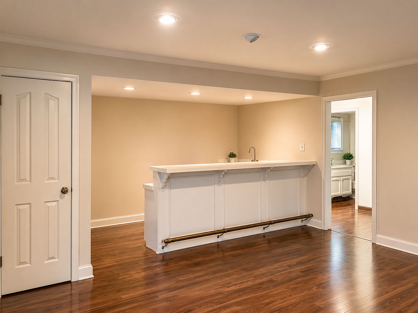 2415 Harvard Cir photo 4