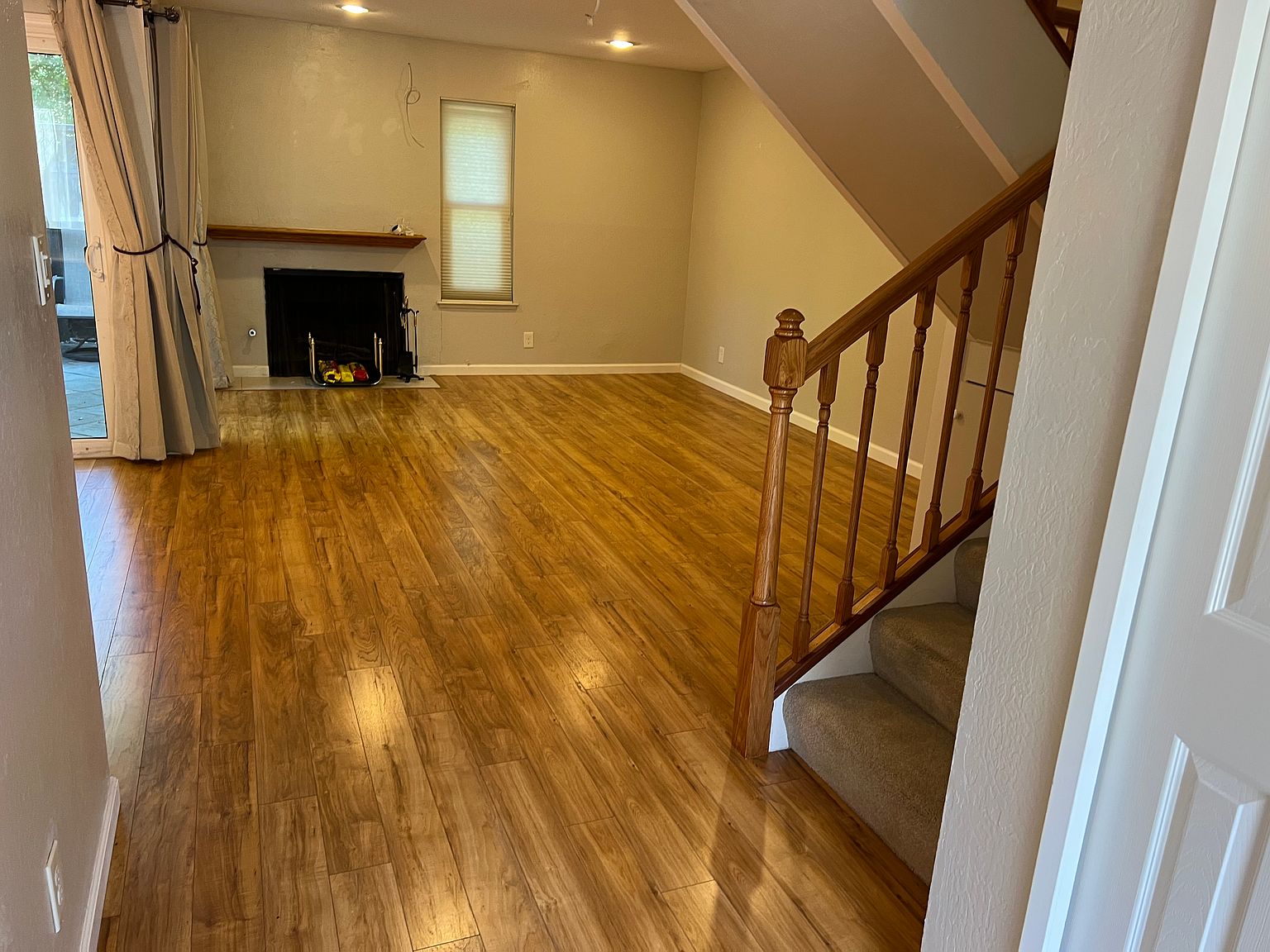 725 Garden Creek Pl photo 2