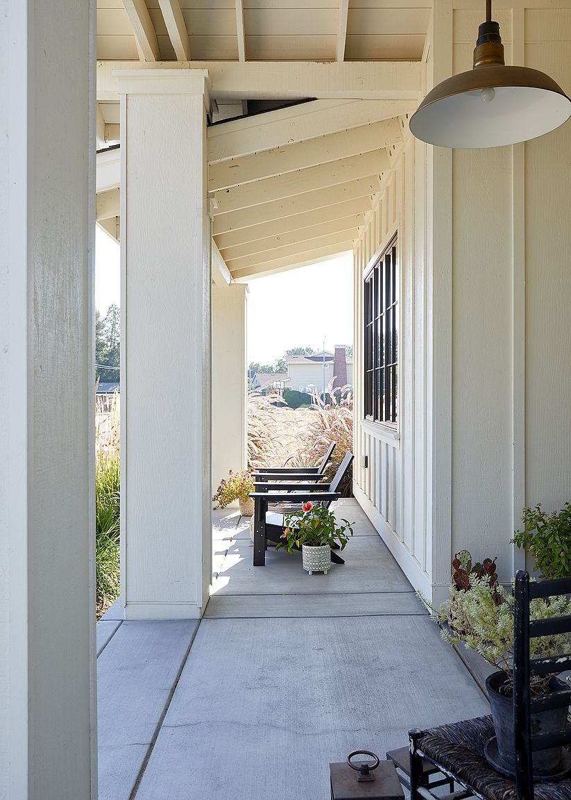220 Ranch Ln photo 3