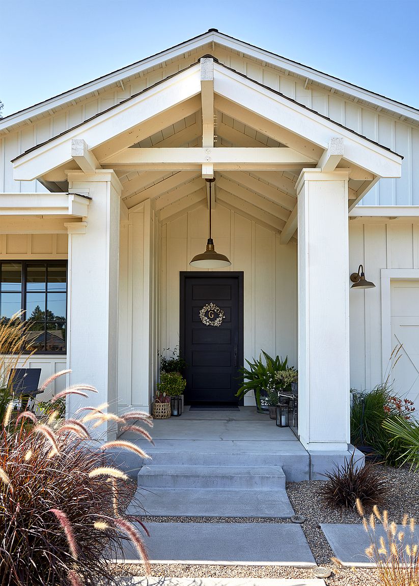 220 Ranch Ln photo 2