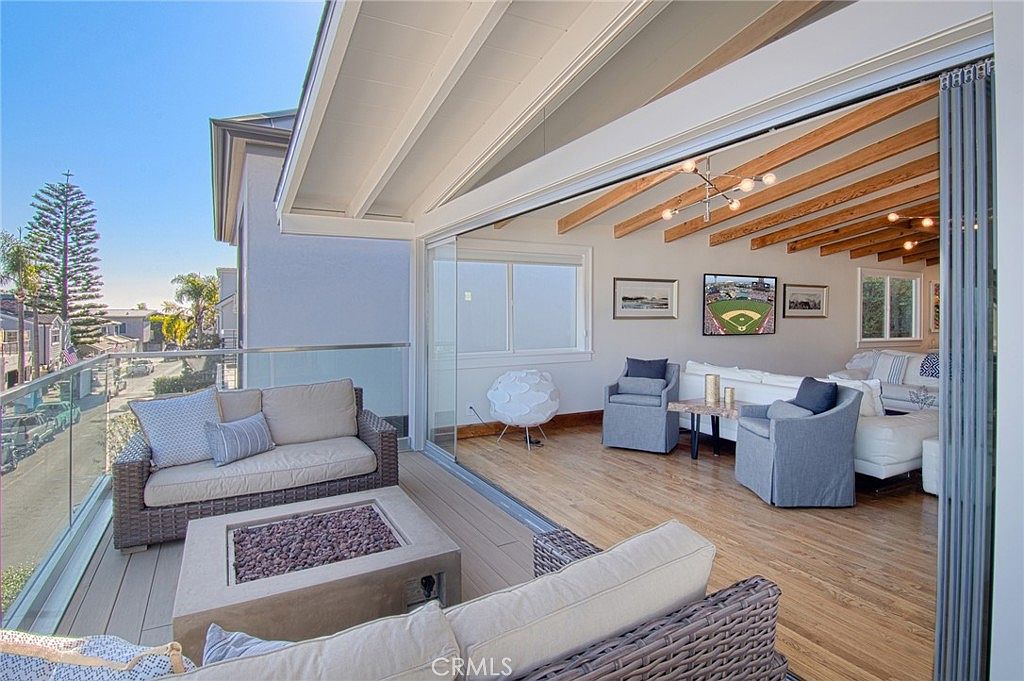 308 Poppy Ave photo 3