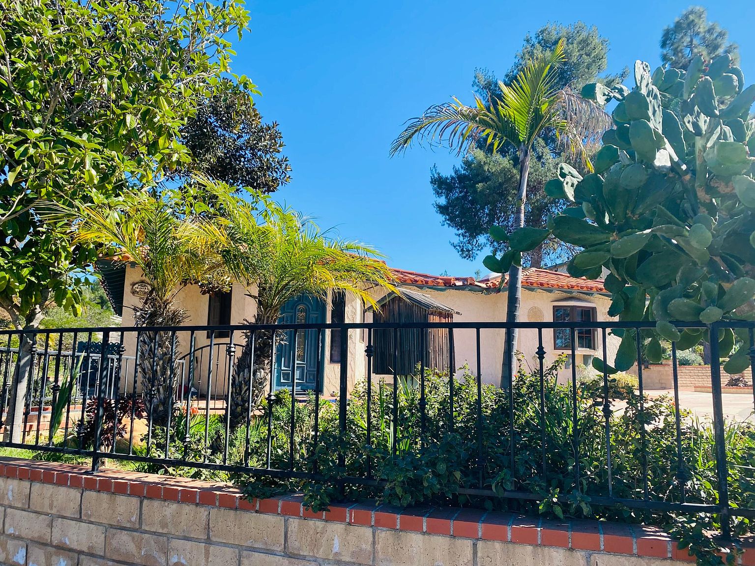 3012 Colina Verde Ln photo 2
