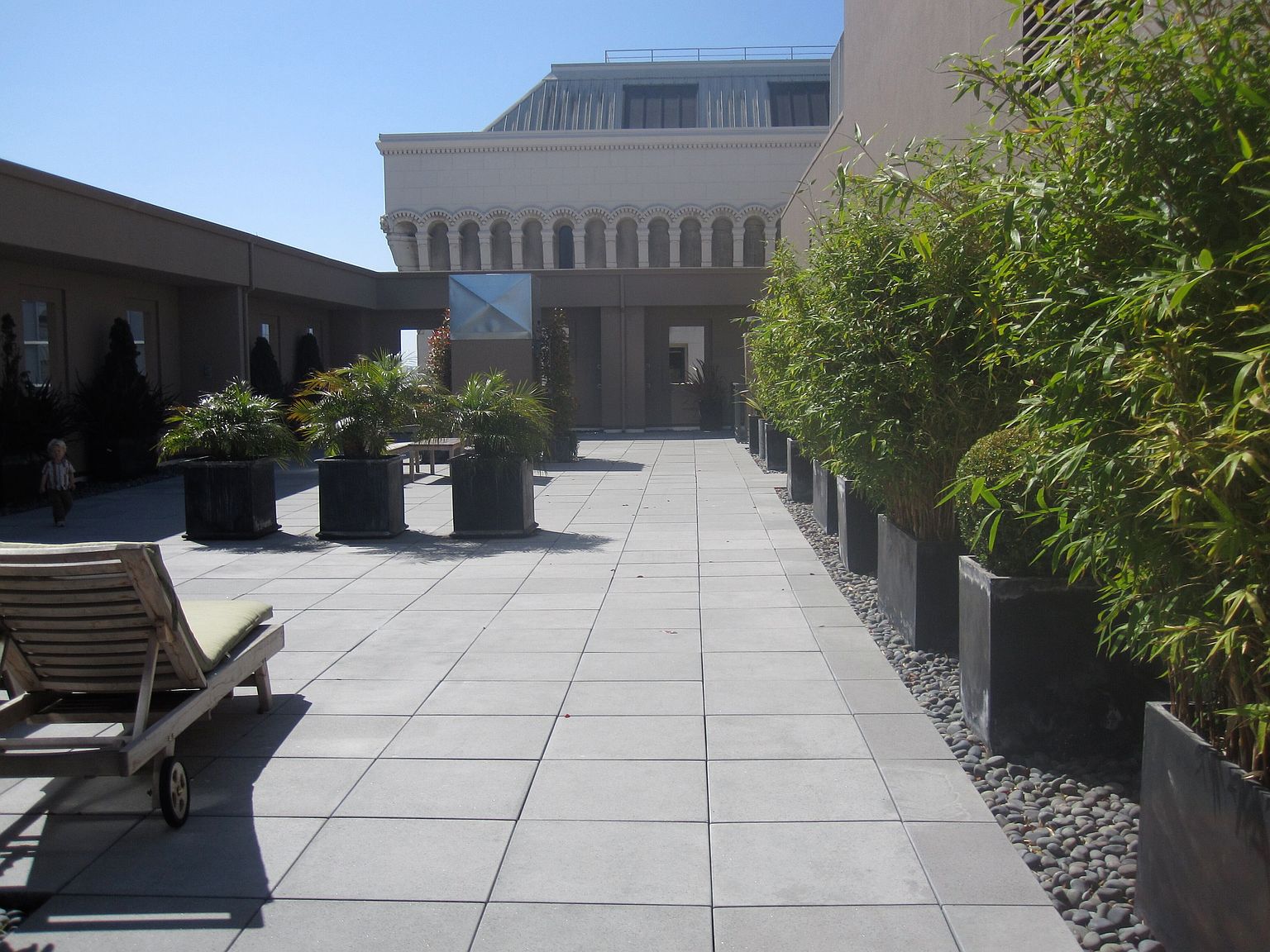 77 Van Ness Ave photo 5