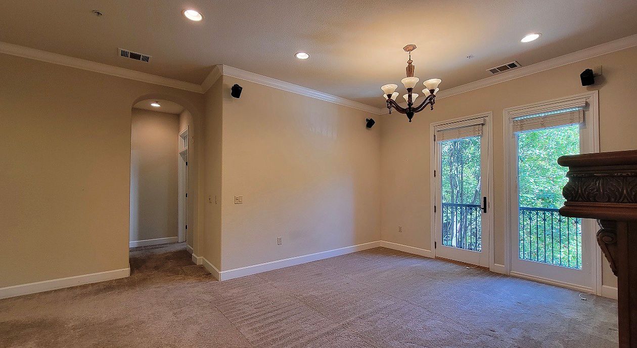 1223 Symphony Way photo 4
