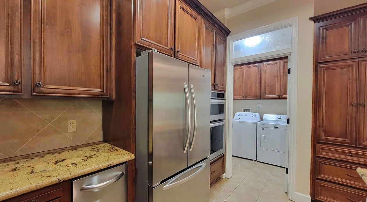 1223 Symphony Way photo 3