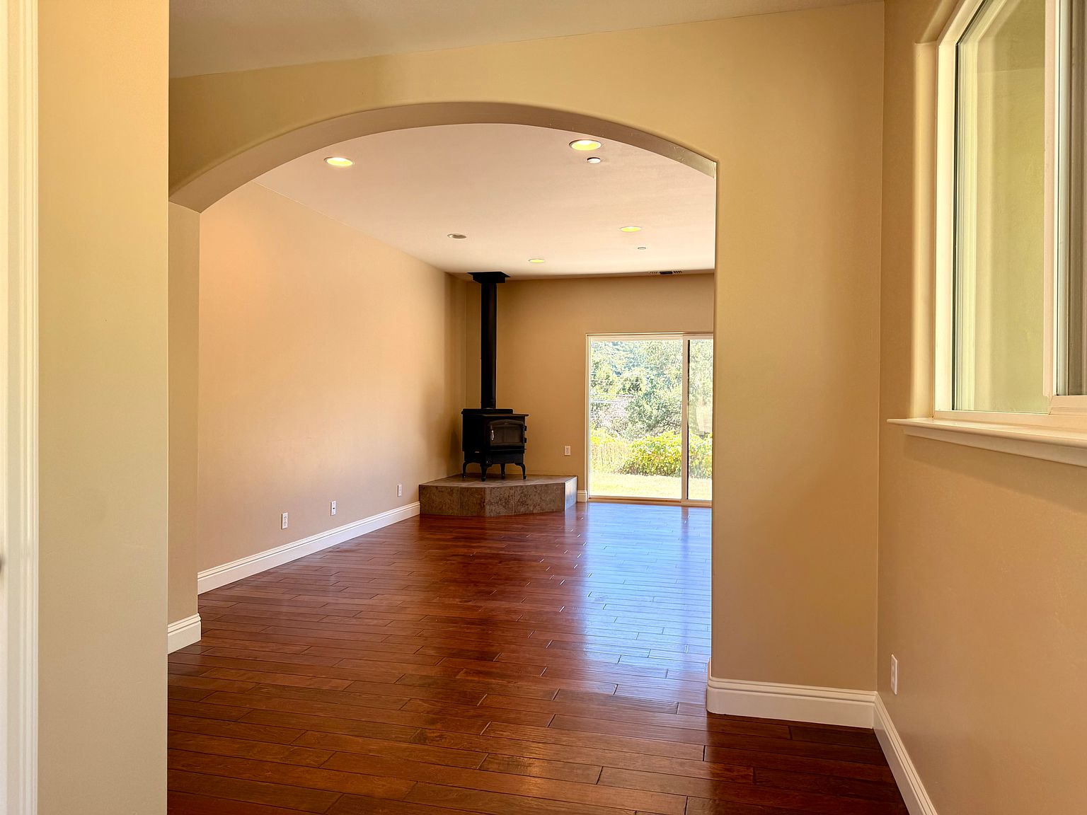 170 Laurel Glen Rd photo 4