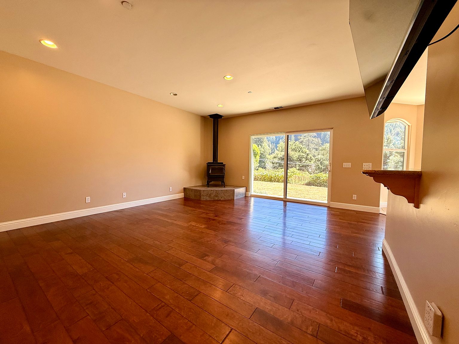 170 Laurel Glen Rd photo 5