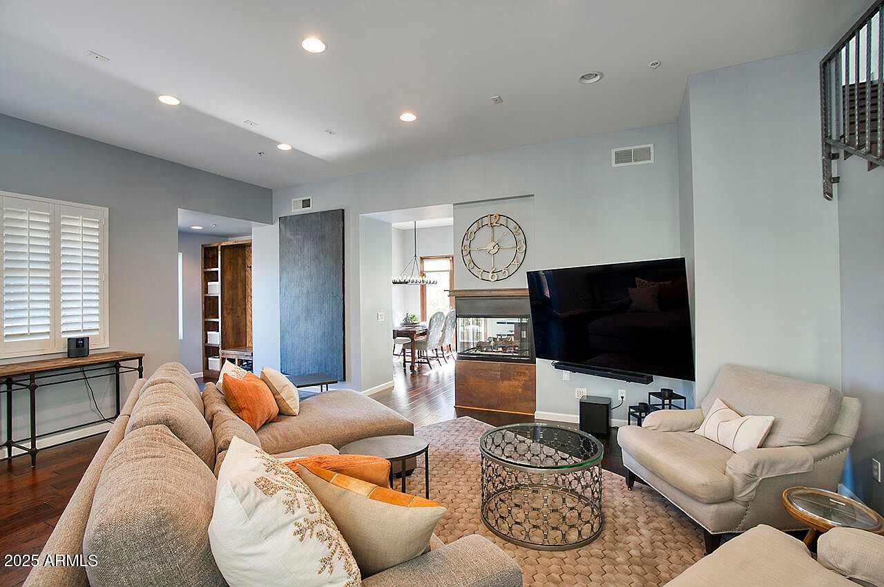5010 N 34TH Street photo 3