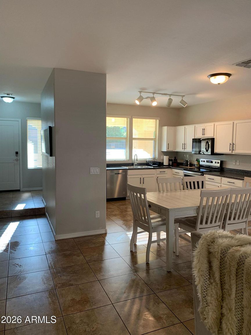 1415 S Terrace Rd Tempe, AZ 85281 photo 3