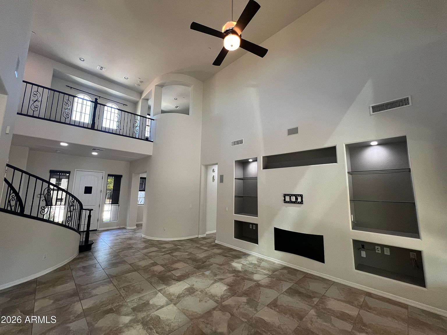 1630 W Blaylock Dr photo 5