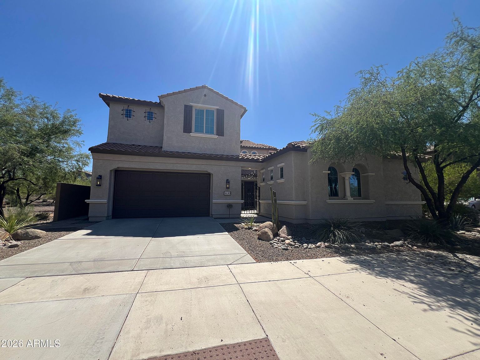 1630 W Blaylock Dr photo 2