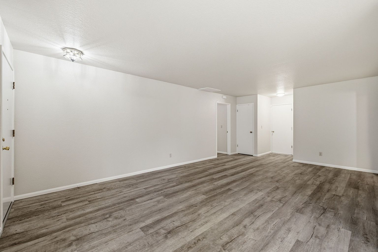 18900 Sara Park Cir photo 5