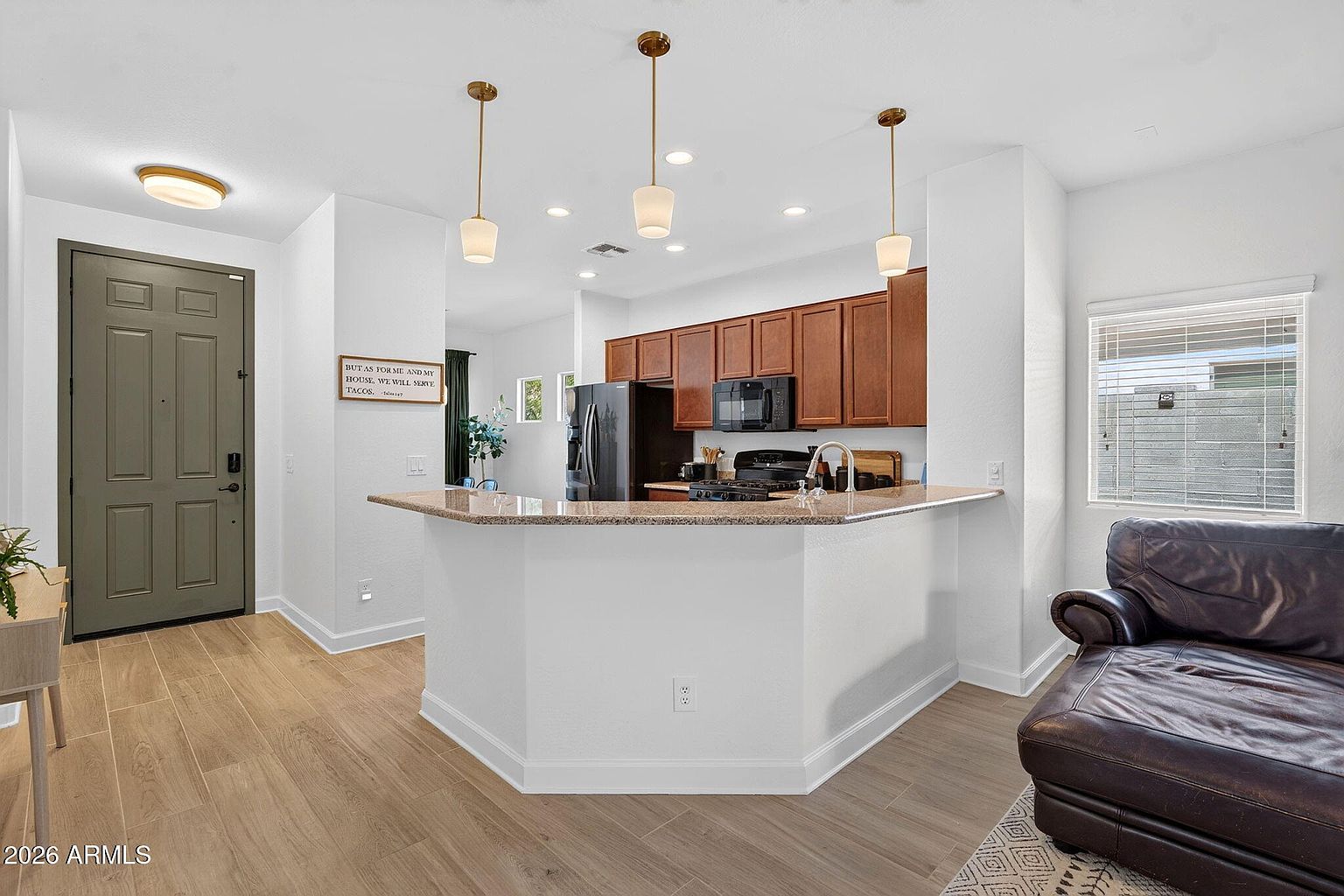 823 W Witt Ave San Tan Valley, AZ 85140 photo 4