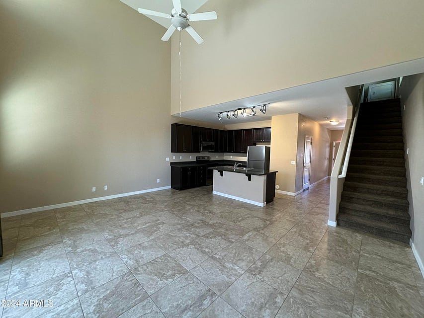 1163 E Cedar St photo 4