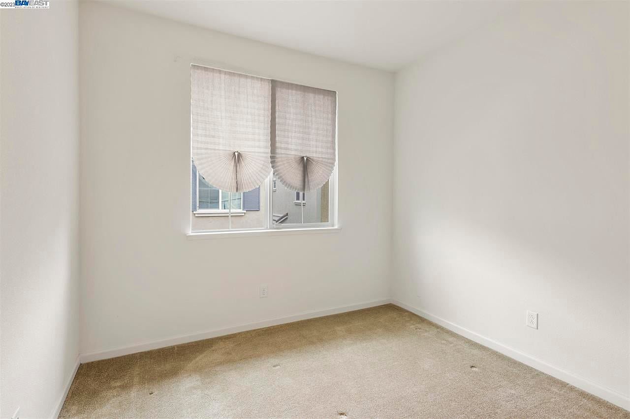 1257 George Cir photo 3