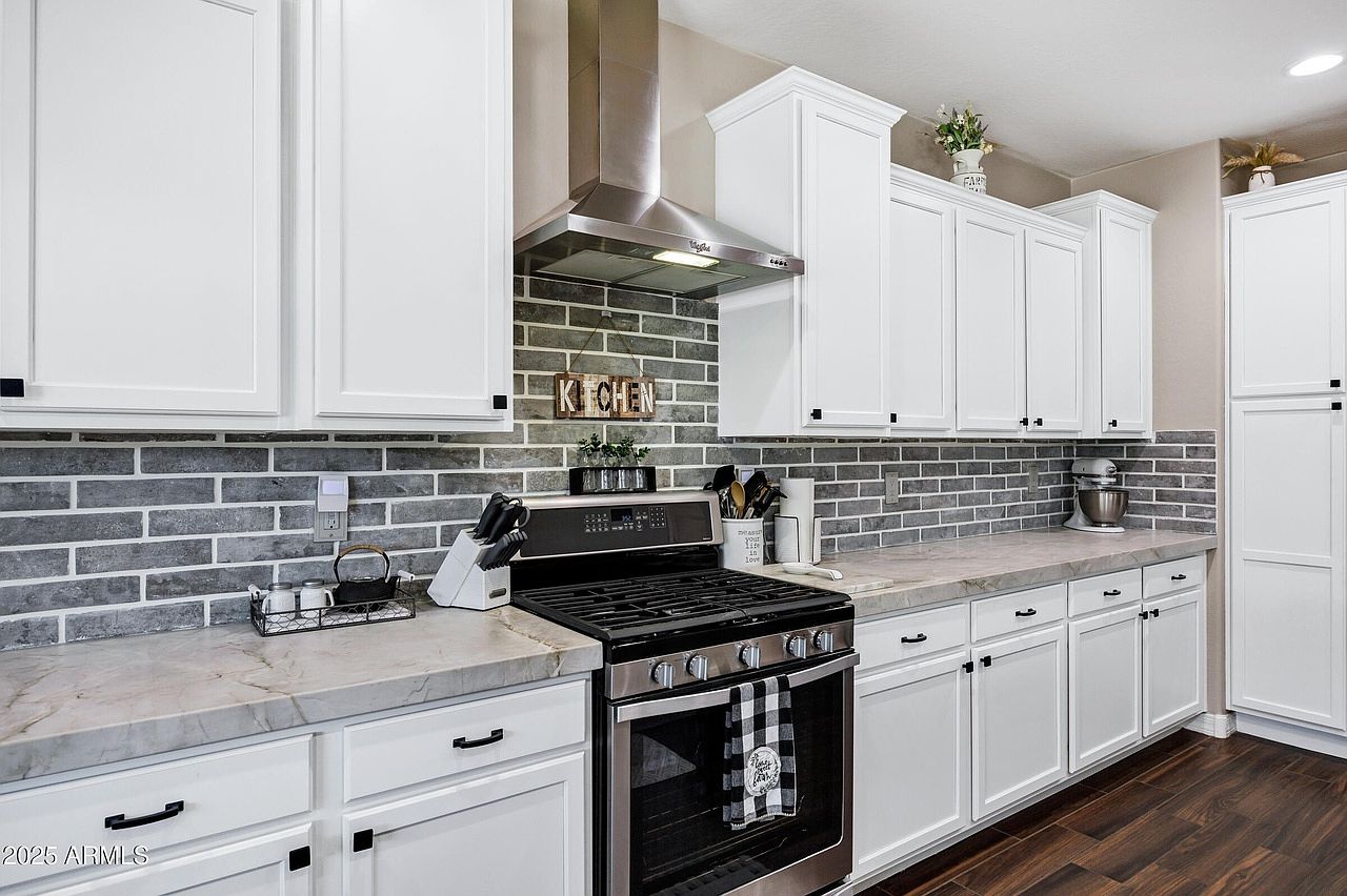 21328 E Misty Ln photo 5