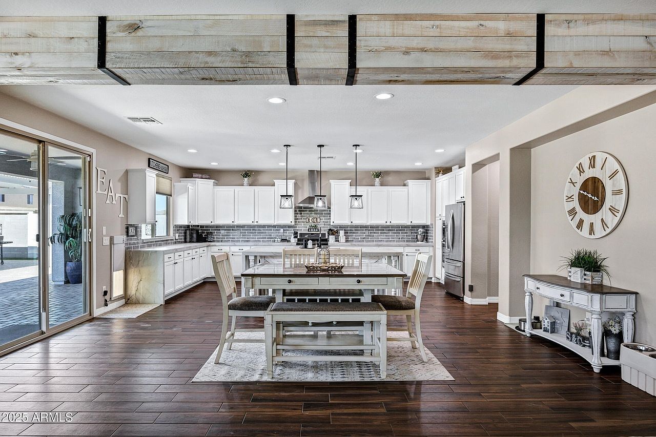 21328 E Misty Ln photo 3