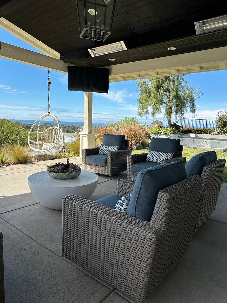 868 Channel Island Dr photo 2