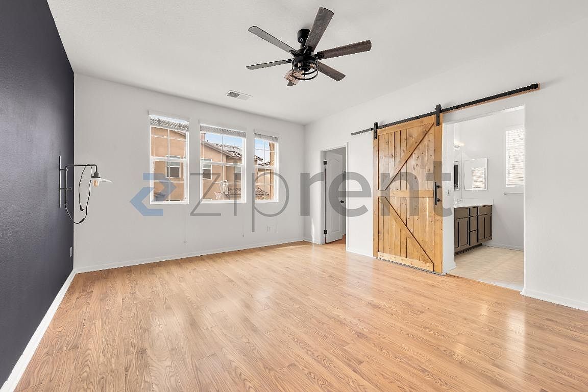 1524 San Borja St photo 5