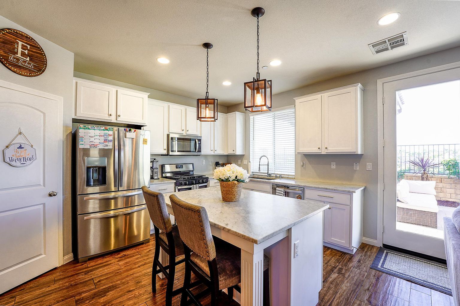 1287 Cathedral Oaks Rd photo 4