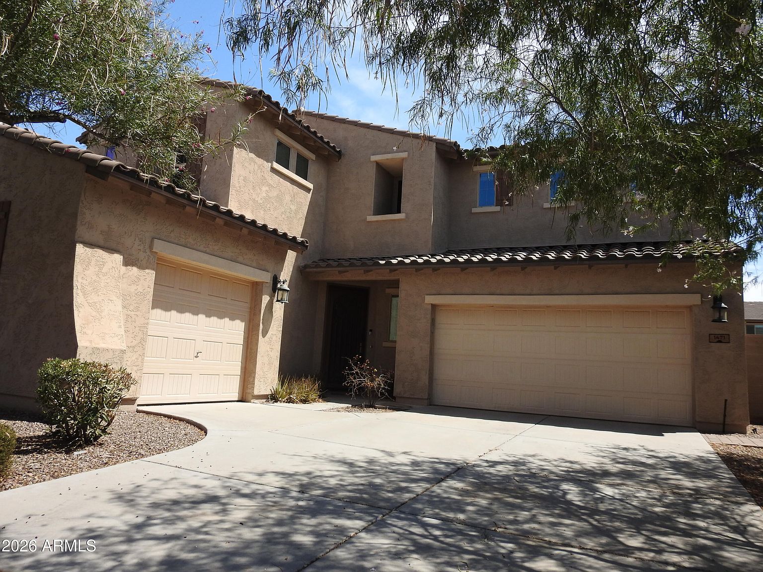 1471 E Flamingo Way photo 2